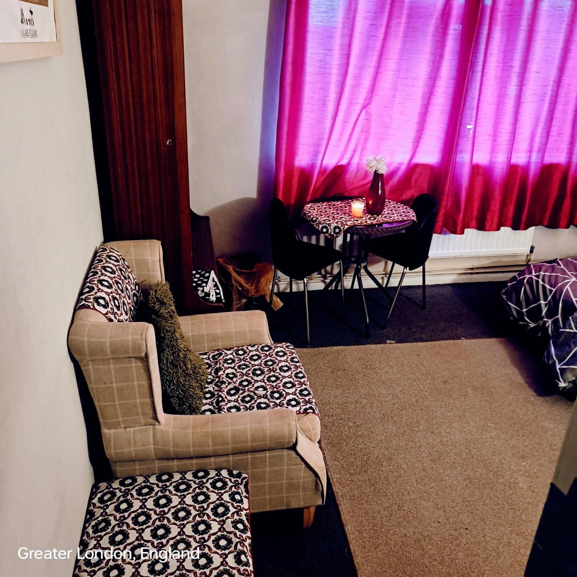Cosy Private Room In Hornchurch, London With Free Parking Exterior photo